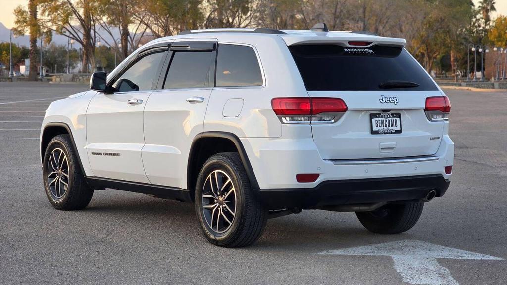used 2018 Jeep Grand Cherokee car, priced at $14,700