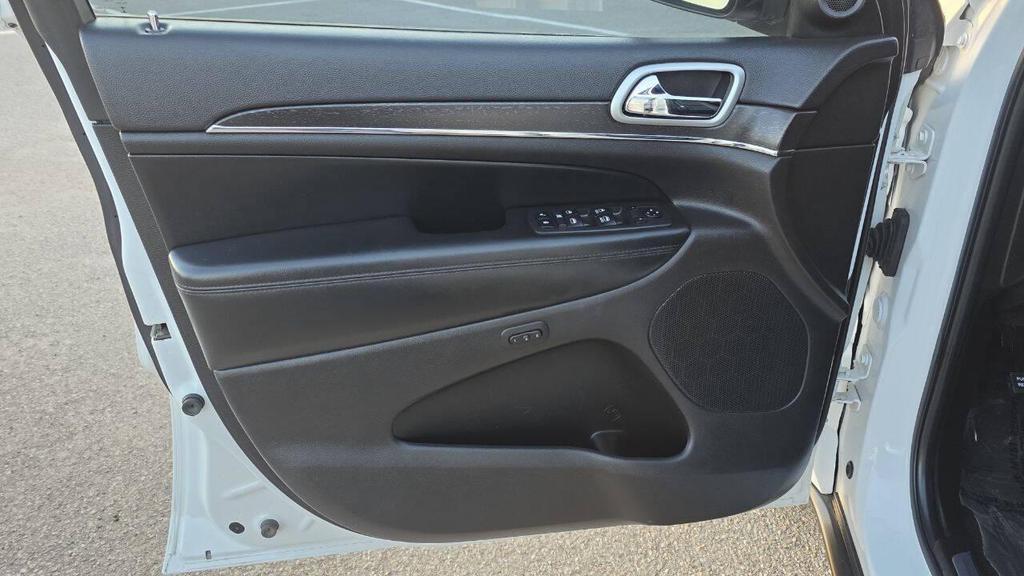 used 2018 Jeep Grand Cherokee car, priced at $14,700