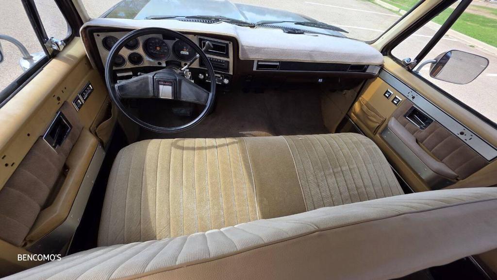 used 1985 Chevrolet Pickup Truck car, priced at $9,995