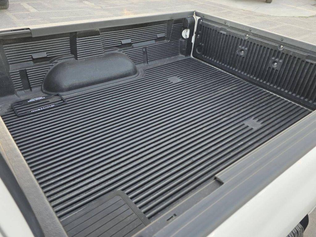 used 2001 Toyota Tundra car, priced at $12,700