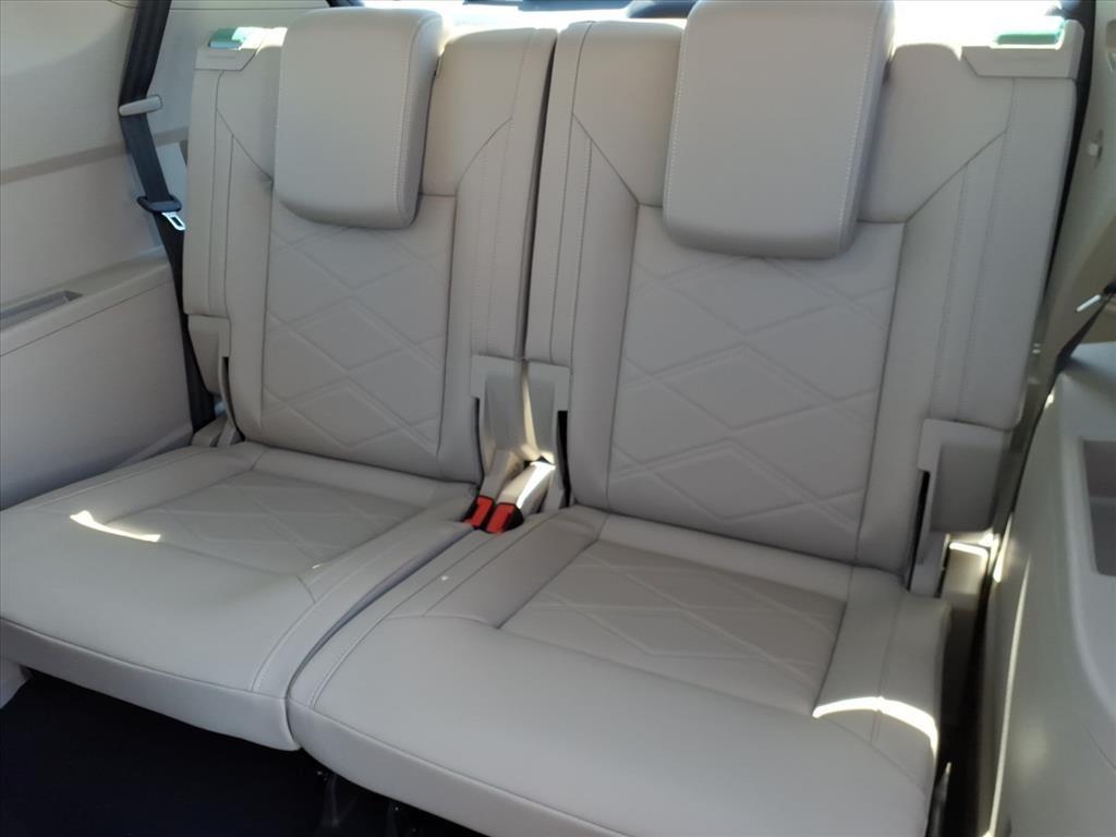 new 2026 Volkswagen Atlas car, priced at $47,681