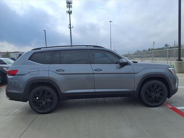 new 2025 Volkswagen Atlas car, priced at $45,216