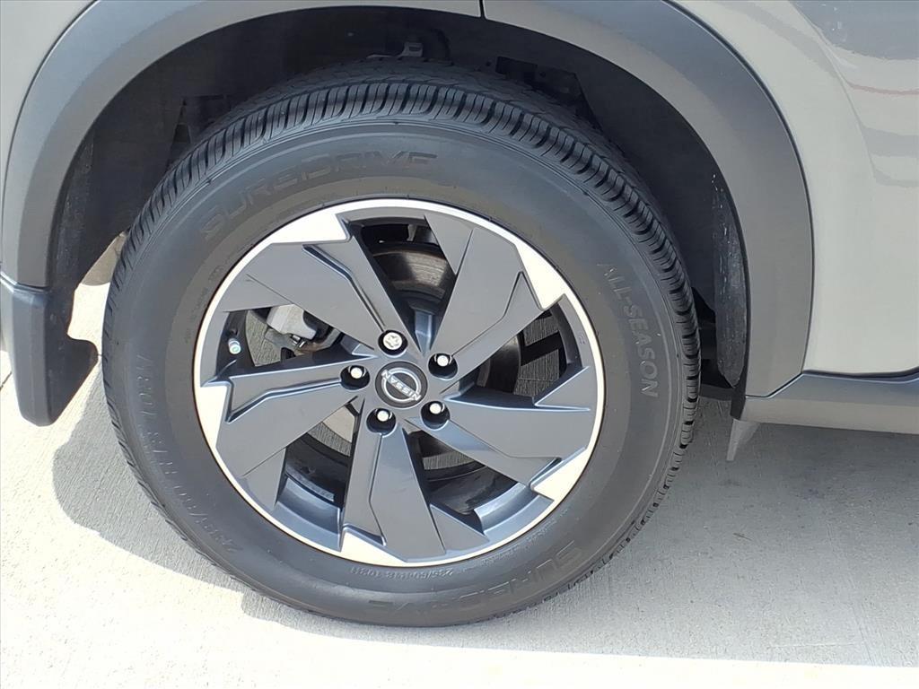 used 2024 Nissan Rogue car, priced at $21,399