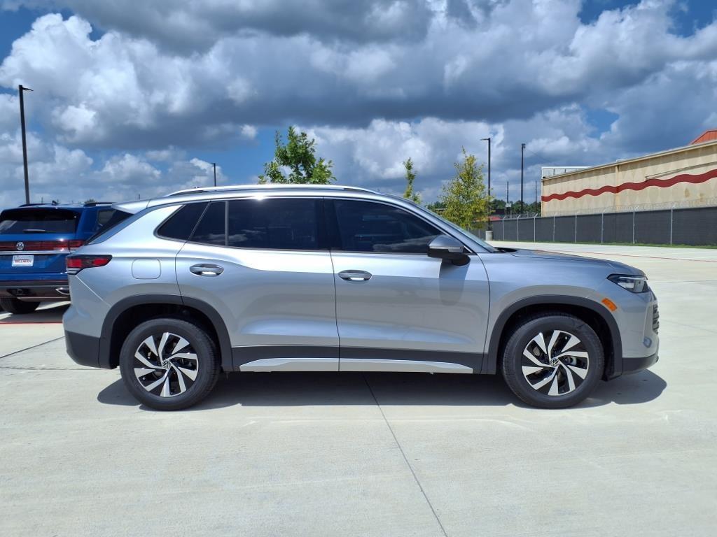 new 2025 Volkswagen Tiguan car, priced at $29,741