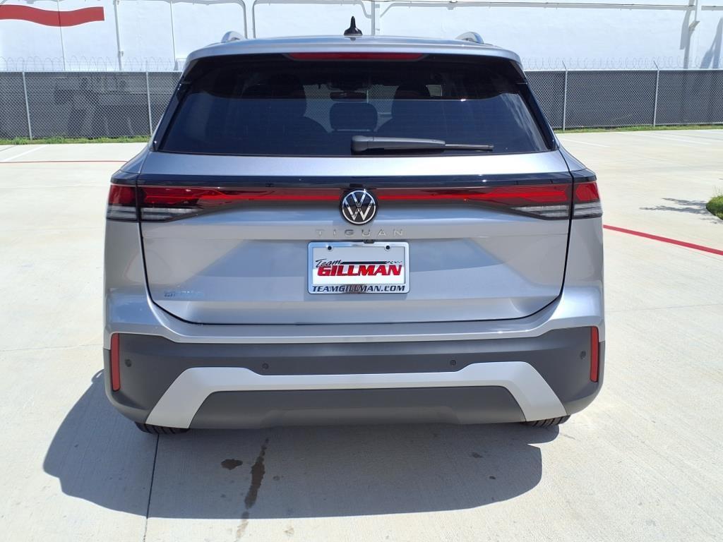 new 2025 Volkswagen Tiguan car, priced at $29,741