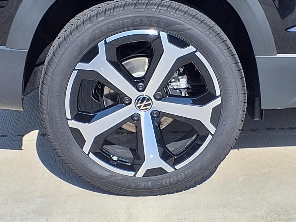 new 2025 Volkswagen Taos car, priced at $34,359