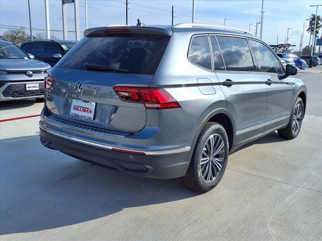 new 2024 Volkswagen Tiguan car, priced at $31,038