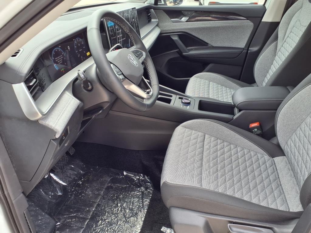 new 2025 Volkswagen Tiguan car, priced at $31,215