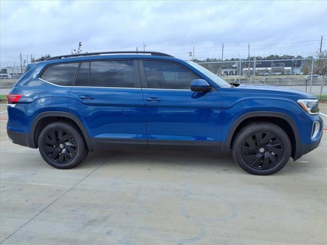 new 2025 Volkswagen Atlas car, priced at $45,216