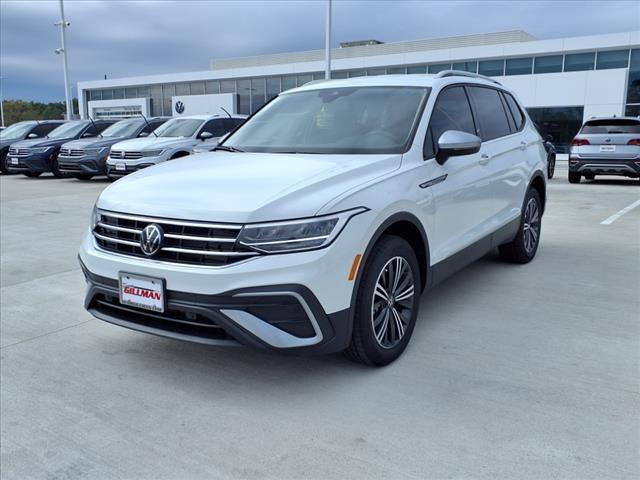 new 2024 Volkswagen Tiguan car, priced at $31,038