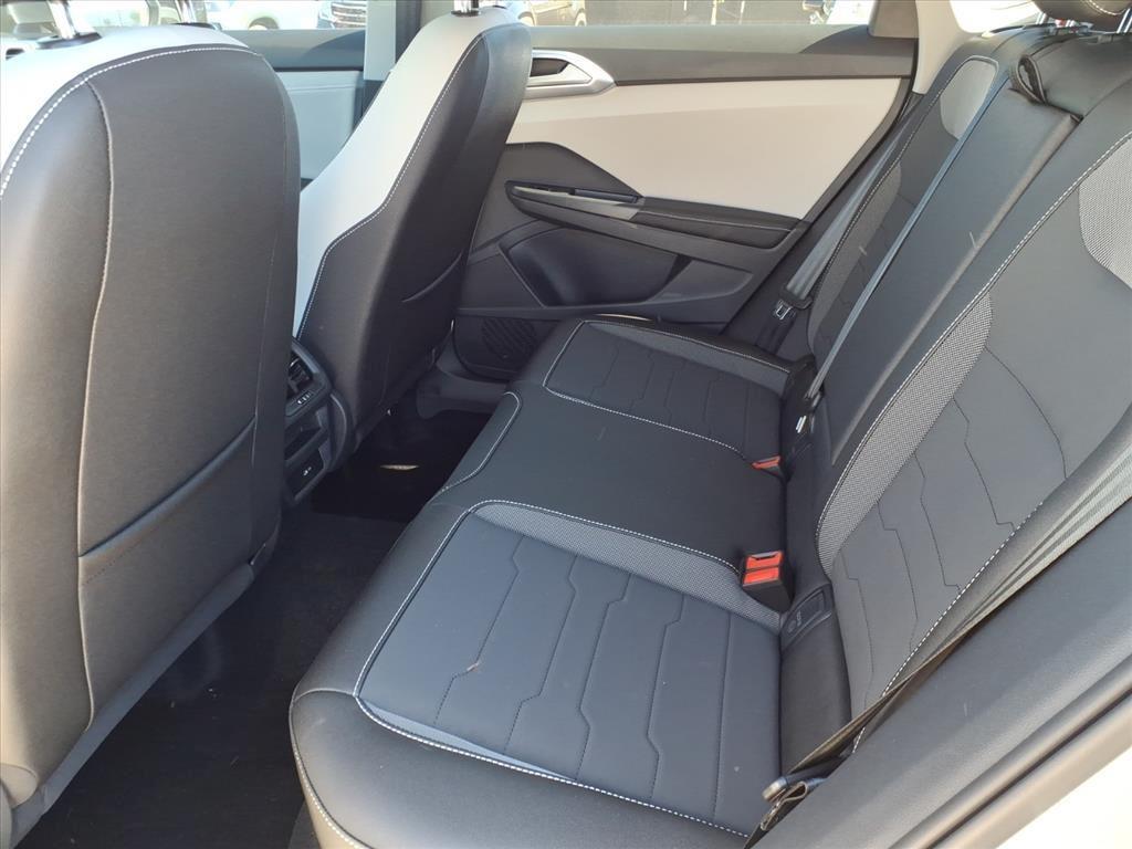 new 2025 Volkswagen Taos car