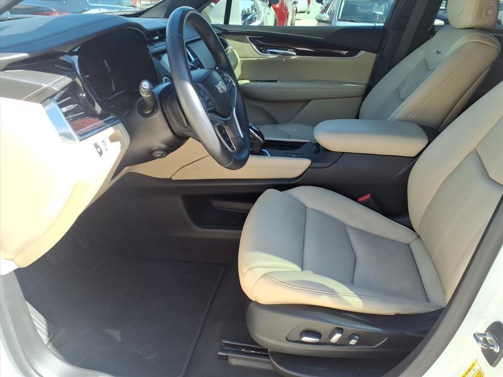 used 2018 Cadillac XT5 car, priced at $16,899