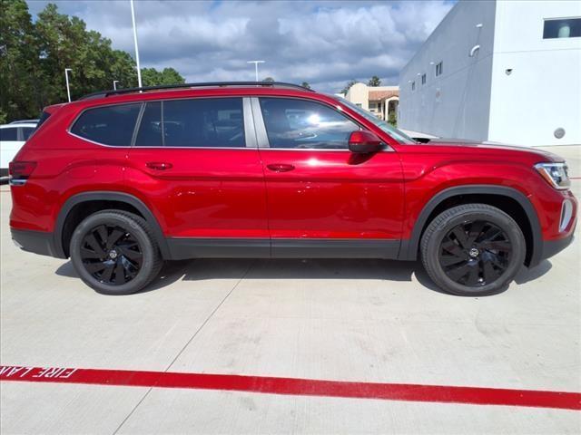 new 2024 Volkswagen Atlas car, priced at $42,061