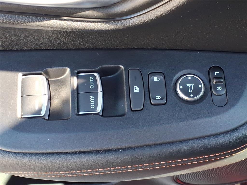 used 2025 Honda HR-V car, priced at $25,999