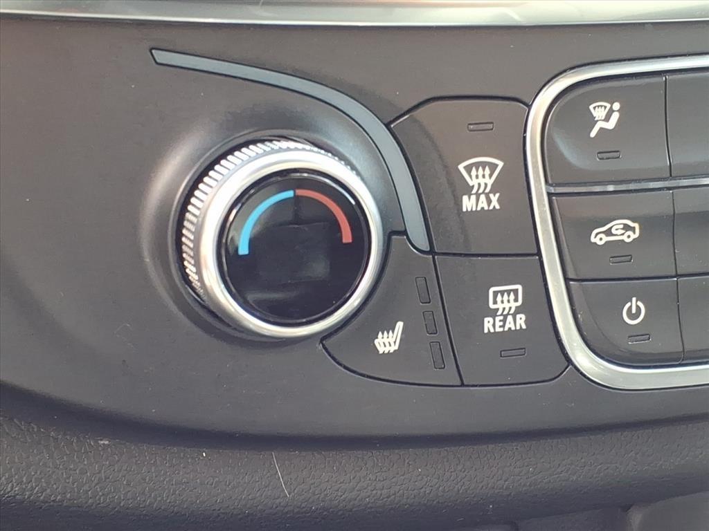 used 2023 Chevrolet Traverse car, priced at $27,099