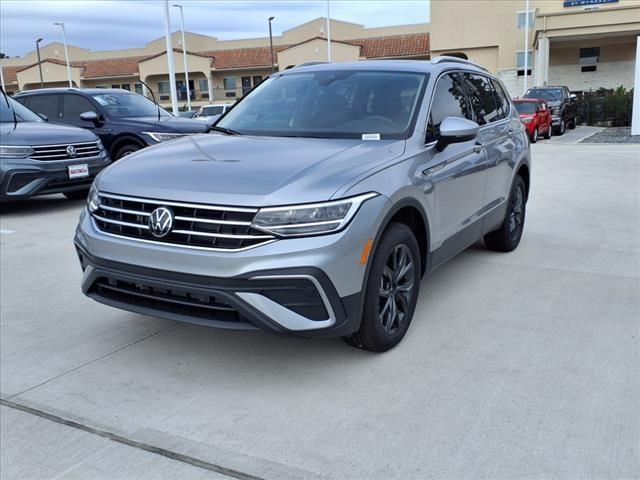 new 2024 Volkswagen Tiguan car, priced at $32,823