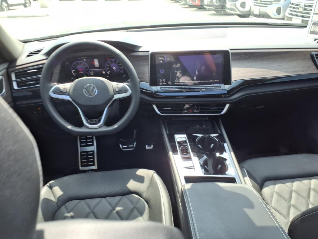 new 2025 Volkswagen Atlas car, priced at $54,143