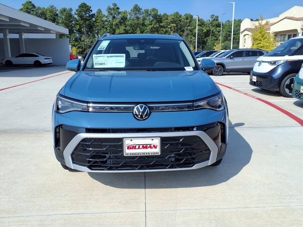 new 2025 Volkswagen Taos car