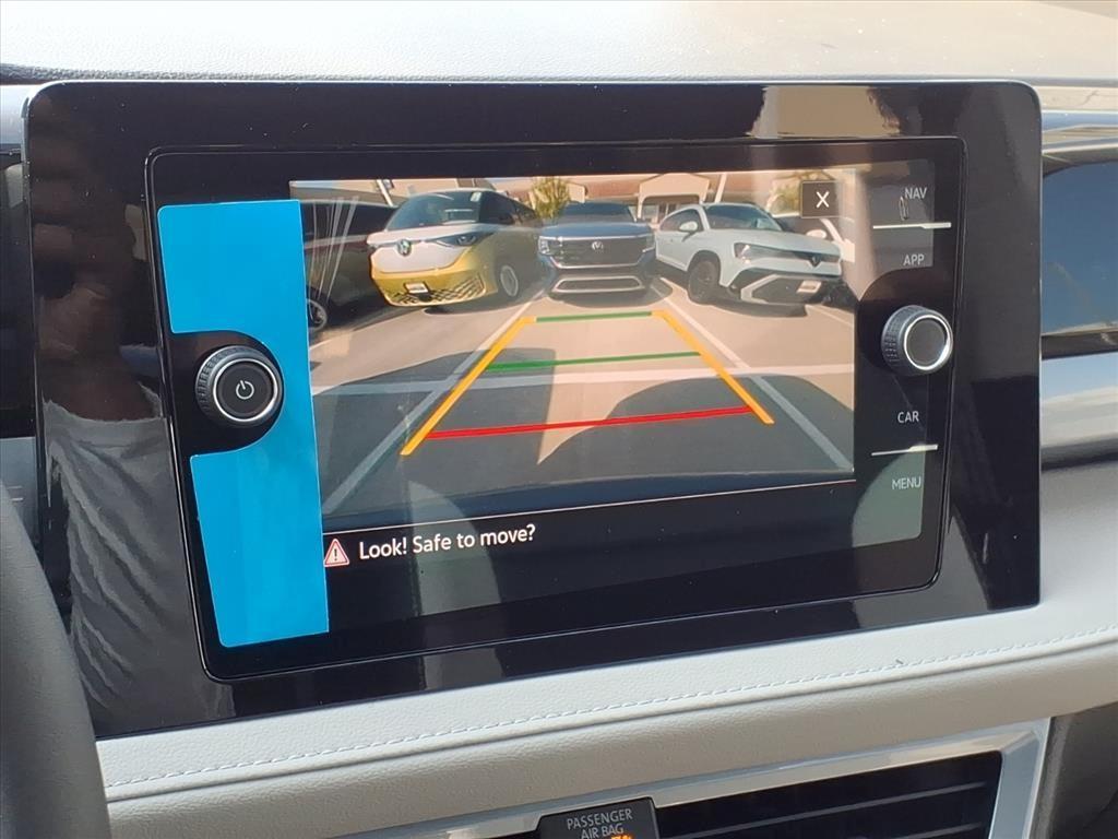 new 2025 Volkswagen Taos car