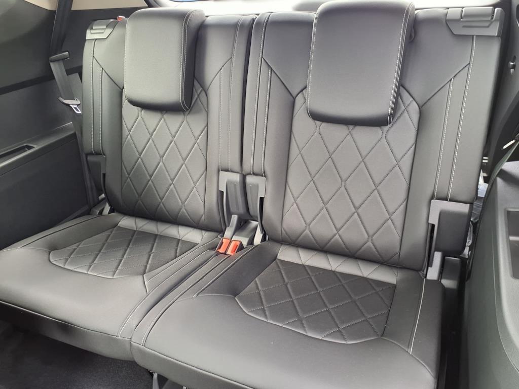 new 2025 Volkswagen Atlas car