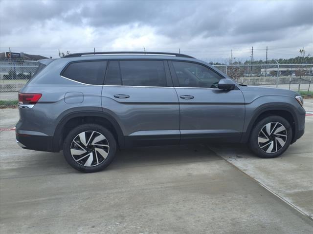 new 2025 Volkswagen Atlas car, priced at $43,926