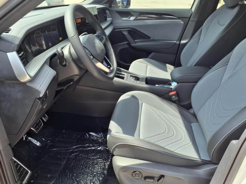 new 2025 Volkswagen Tiguan car, priced at $39,376
