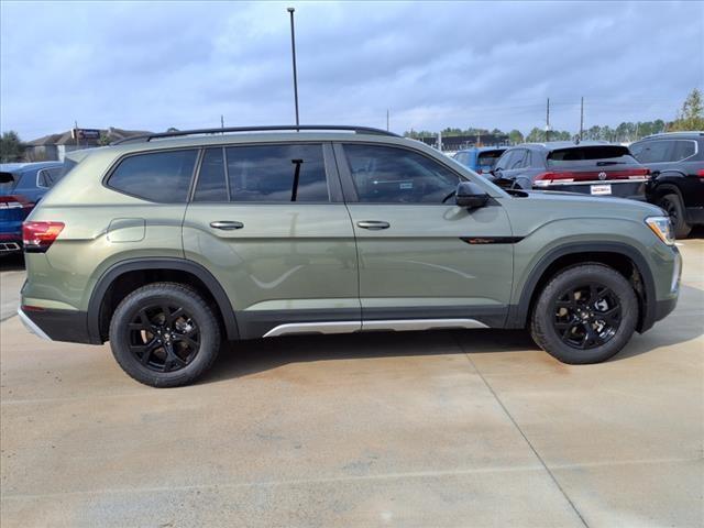 new 2025 Volkswagen Atlas car, priced at $47,076