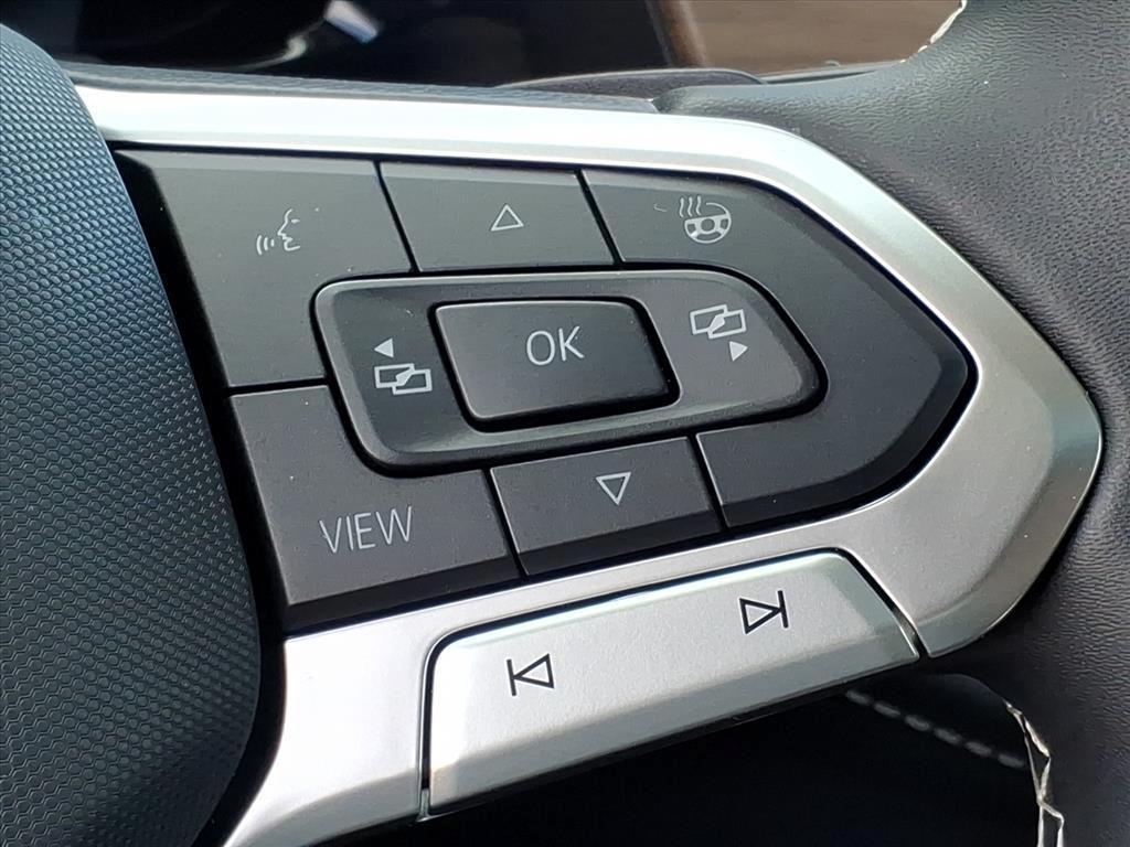 used 2025 Volkswagen Atlas car, priced at $37,788