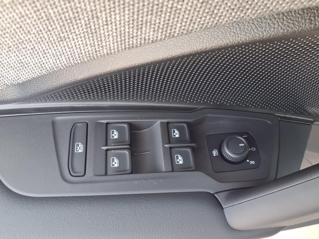 new 2025 Volkswagen Tiguan car, priced at $29,273