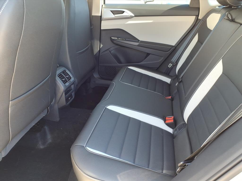 new 2025 Volkswagen Taos car