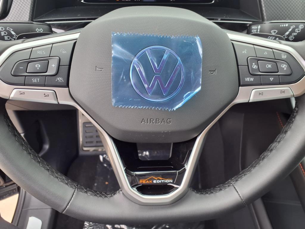new 2025 Volkswagen Atlas car