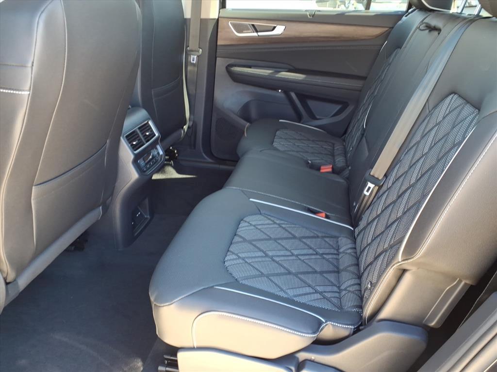 new 2026 Volkswagen Atlas car, priced at $55,443