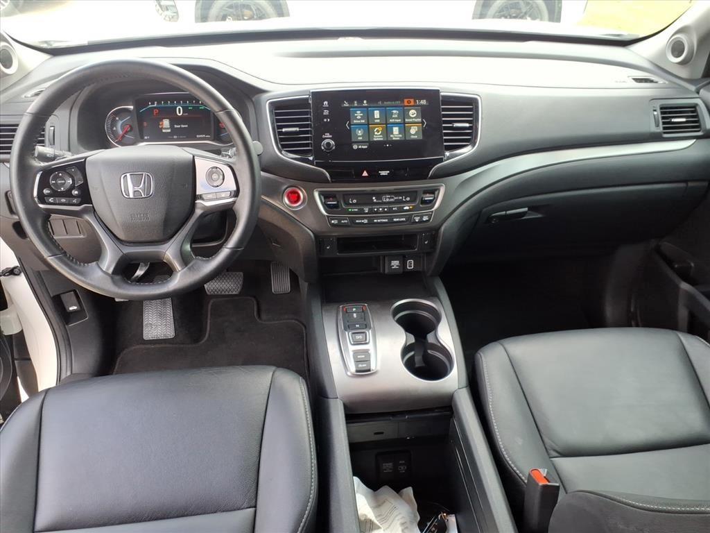 used 2022 Honda Pilot car, priced at $27,999