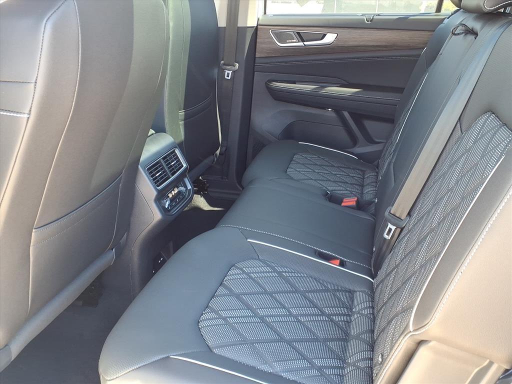 new 2026 Volkswagen Atlas car, priced at $55,849