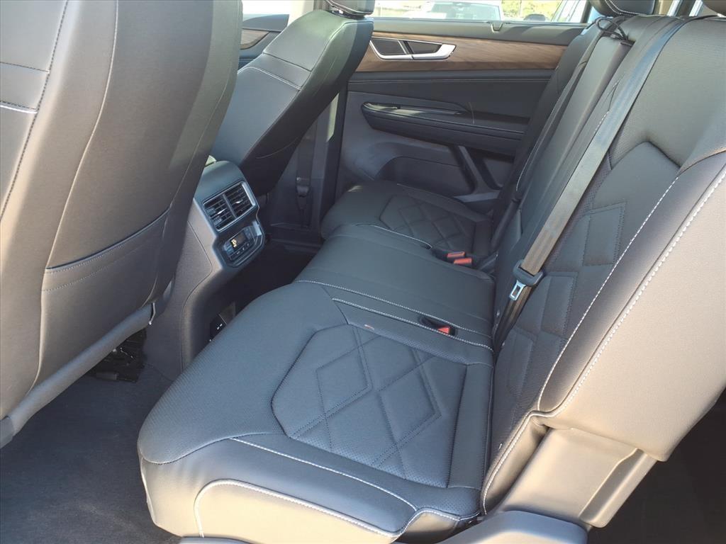 new 2026 Volkswagen Atlas car, priced at $46,391