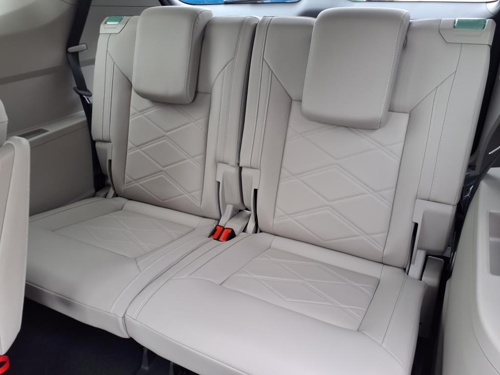 new 2025 Volkswagen Atlas car