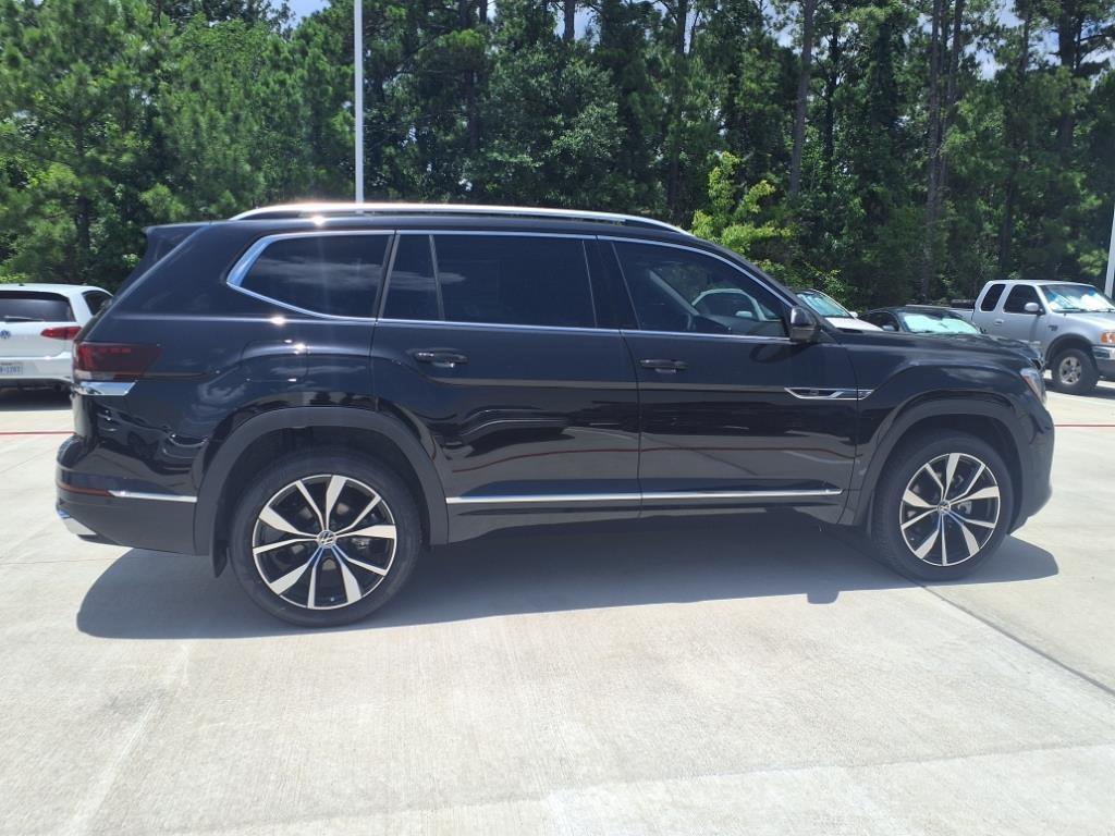 new 2025 Volkswagen Atlas car, priced at $50,411