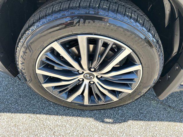 new 2025 INFINITI QX60 car, priced at $66,667