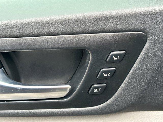 used 2019 Toyota Highlander car, priced at $31,588