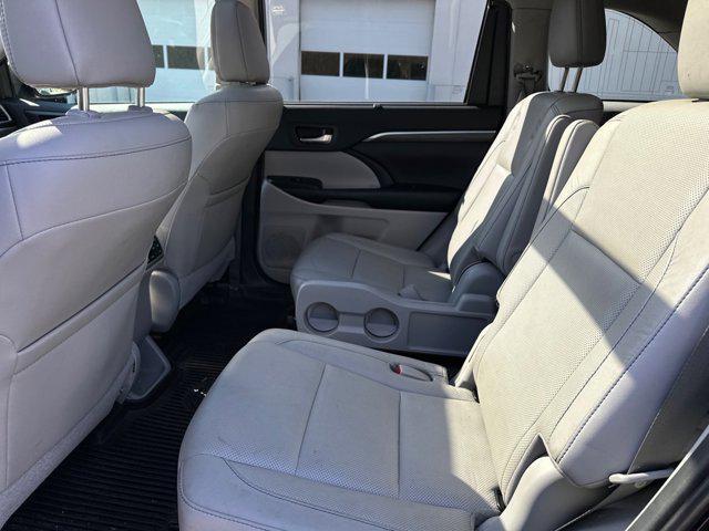 used 2019 Toyota Highlander car, priced at $31,988
