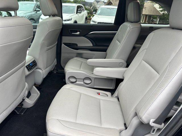 used 2019 Toyota Highlander car, priced at $31,588