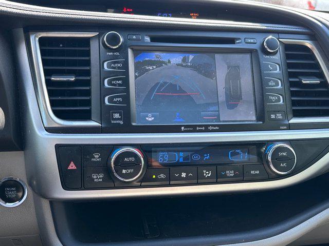used 2019 Toyota Highlander car, priced at $31,988