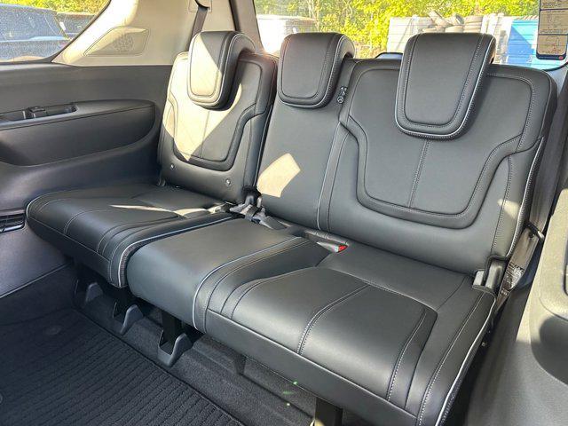 new 2025 INFINITI QX80 car, priced at $100,352