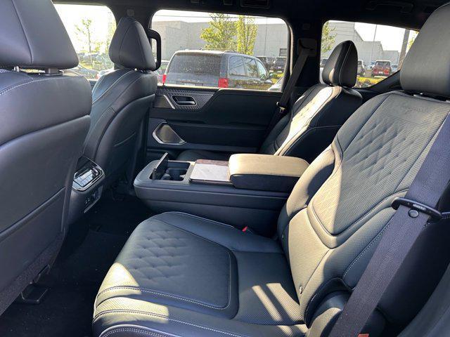 new 2025 INFINITI QX80 car, priced at $114,367