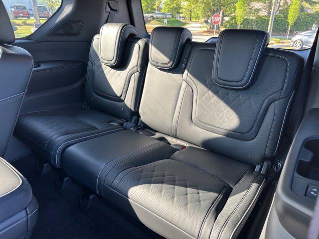 new 2025 INFINITI QX80 car, priced at $114,367