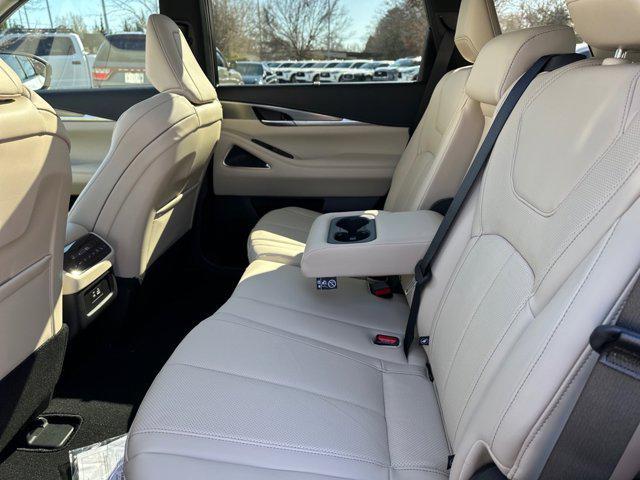new 2025 INFINITI QX60 car, priced at $57,047