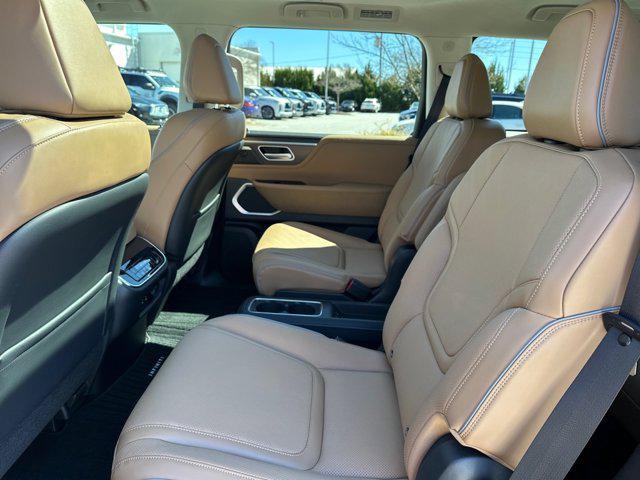 new 2025 INFINITI QX80 car, priced at $99,302