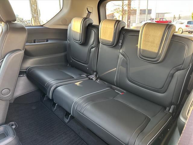 new 2025 INFINITI QX80 car, priced at $89,712