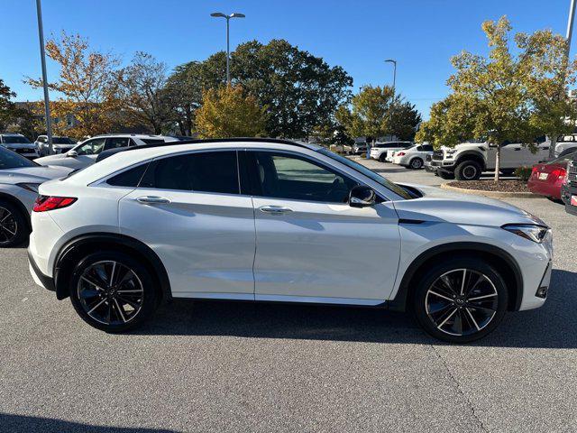 new 2025 INFINITI QX55 car, priced at $56,082