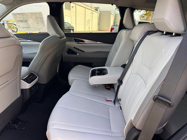 new 2026 INFINITI QX60 car, priced at $56,270